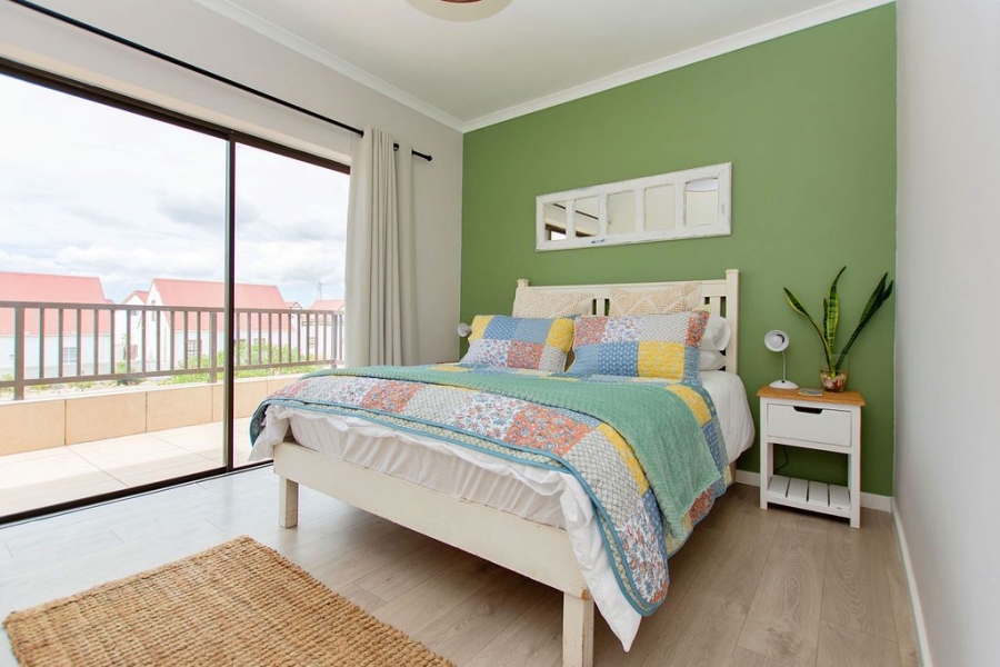 2 Bedroom Property for Sale in Helios Place Western Cape